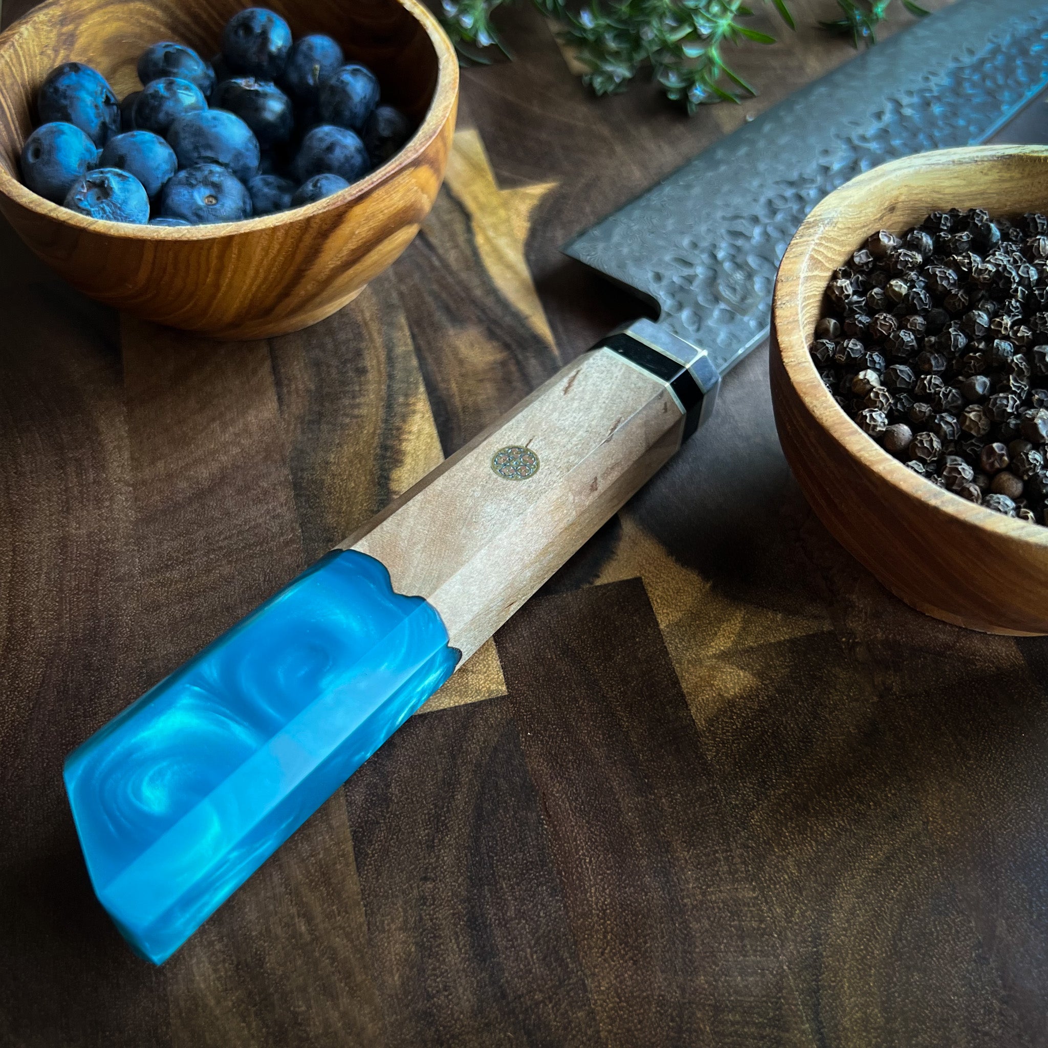 Kuchyňský nůž Nakiri - čepel z damaškové oceli VG -10, ergonomická rukojeť z burelu, profesionální nůž na zeleninu - Hikari