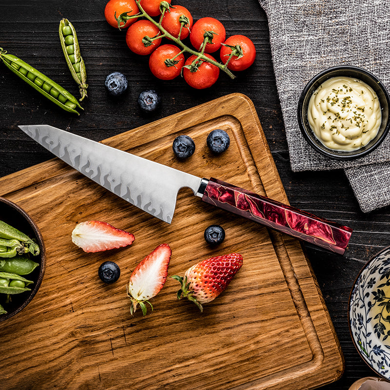 Hikari Petty Knife – Profesionální japonský kuchyňský nůž s matnou čepelí a pryskyřicovou rukojetí